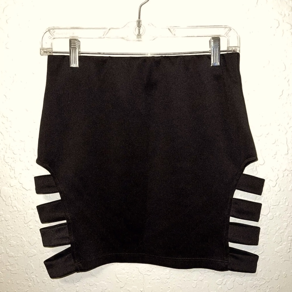 Black Hot Gal Mini Skirt Slit Sides CutOut Sketch Party Club Gothic Juniors Sz M - Picture 2 of 7